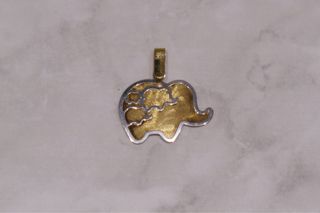 COLGANTE ELEFANTE BICOLOR, ORO 18K/1.0g
