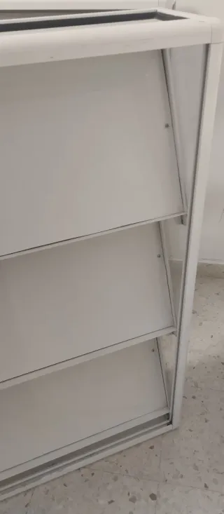 Expositores aluminio Blanco