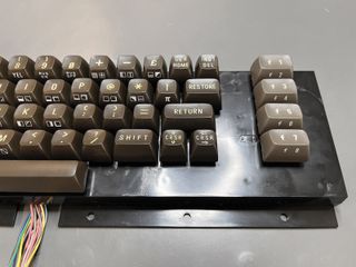 KEYBOARD COMMODORE C64 VIC20 + RE GRAPHITIZATION +