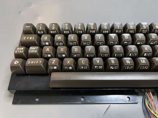 KEYBOARD COMMODORE C64 VIC20 + RE GRAPHITIZATION +