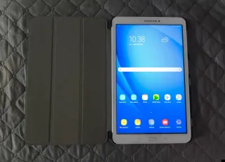 Tablet Samsung Galaxy Tab A6 con funda. 16 Gb + SD