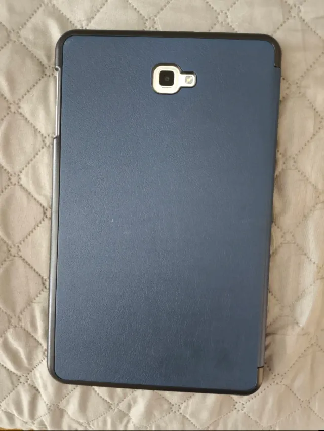 Tablet Samsung Galaxy Tab A6 con funda. 16 Gb + SD