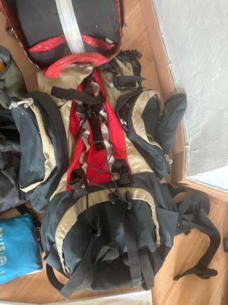 Kit mochilas Quechua saco dormir esterilla inchabl