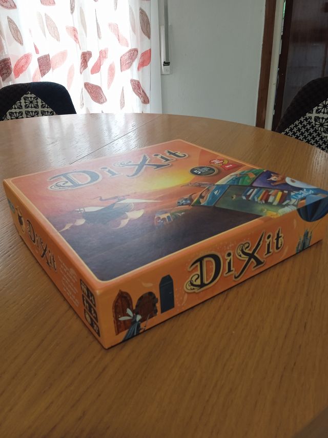 Dixit Juego Familiar y Educativo