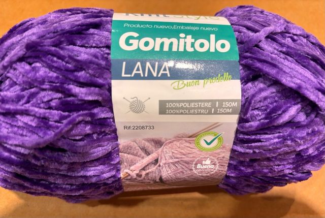 Ovillos Lana Terciopelo Lila 100gr - 150 m.