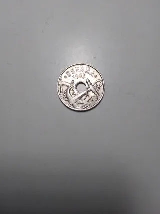 50 Céntimos España 1963 con agujero