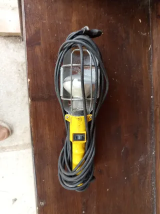 Lámpara de trabajo con cable
