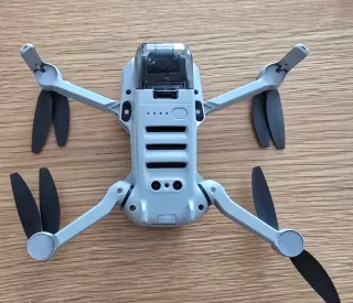 Dron DJI Mini 2 4K y DJI Neo