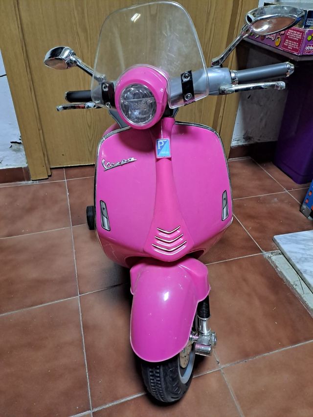 Moto Vespa Juguete Rosa