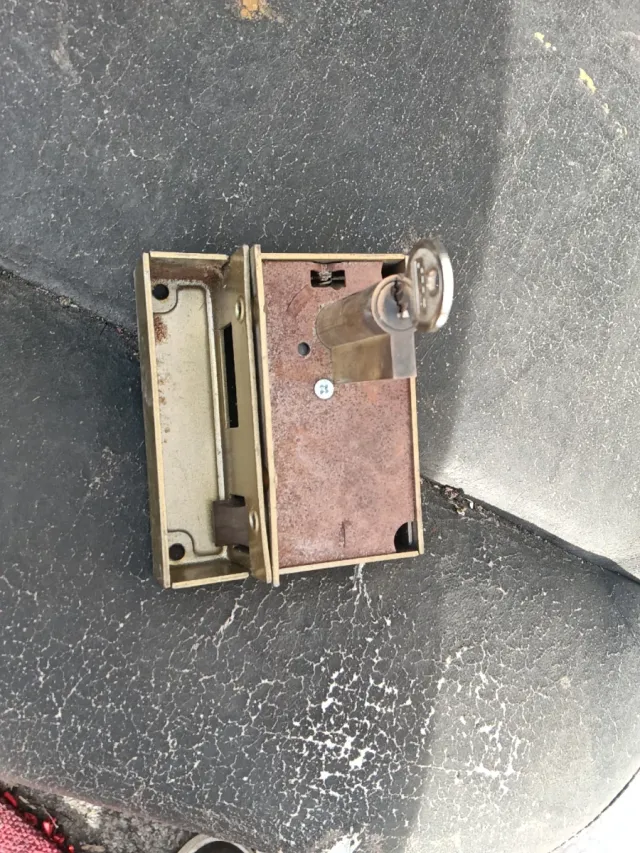 Cerradura de seguridad para puerta