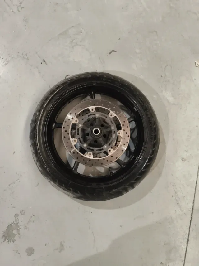 Llanta Delantera Yamaha Fazer FZS 2006