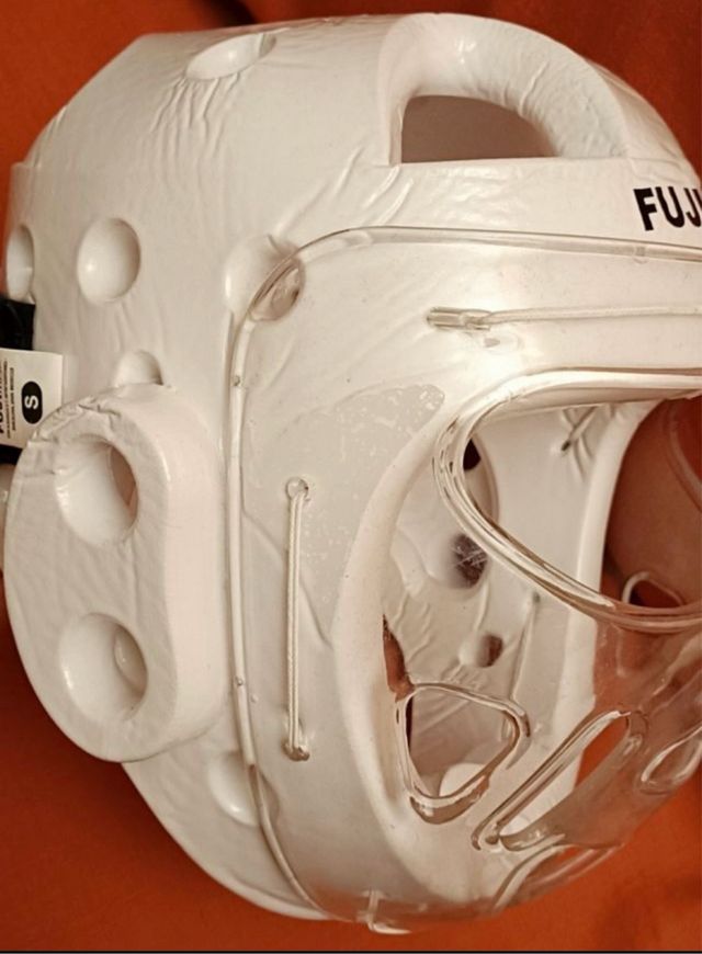 Casco Karate Kumite Fujimae