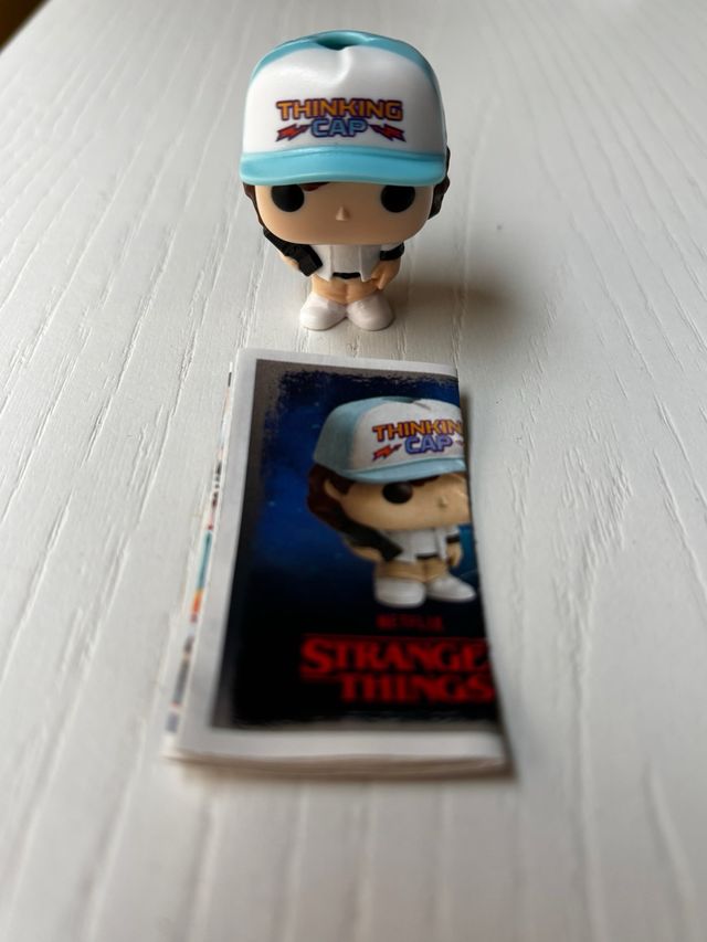 Funko Pop Dustin Stranger Things Thinking Cap