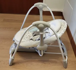 Mecedora bebé Columpio balancín con sonido musical