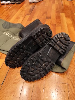 Vadeador pesca neopreno y botas goma