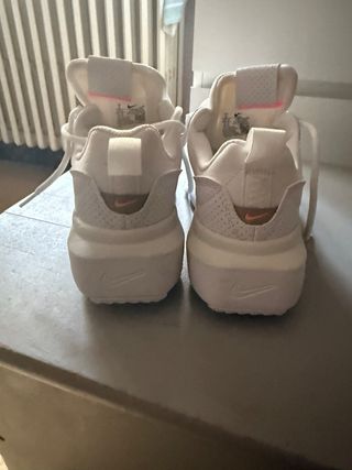 Nike Air Max Beige y Blancas