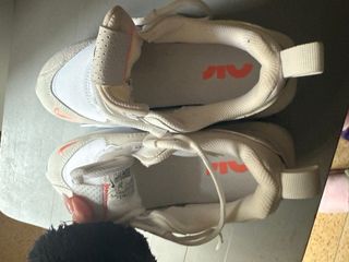 Nike Air Max Beige y Blancas