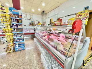 Local comercial en venta en Valdepeñas