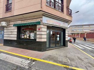 Local comercial en venta en Valdepeñas