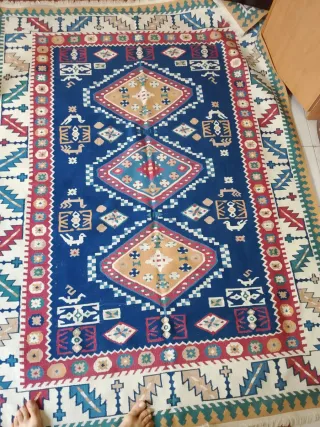 Tappeto Kilim blu e beige