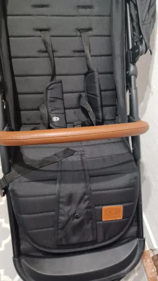 Silla de paseo grande plus en color negro