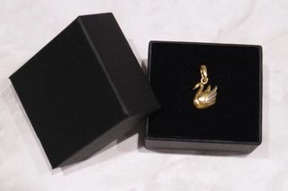 COLGANTE CISNE, ORO 18K/2.6g