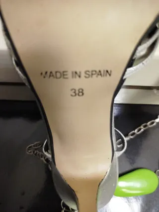 Zapatos de fiesta Mayfran dorados