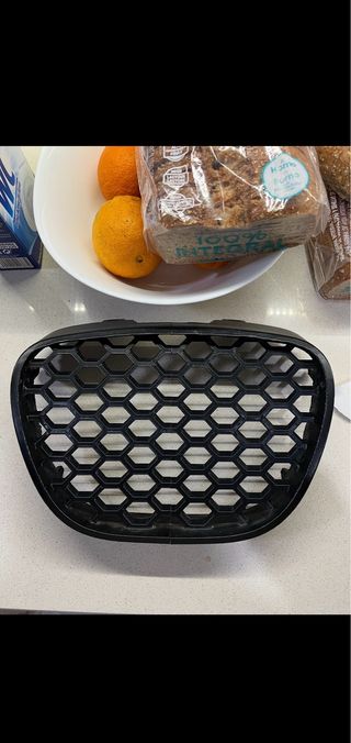 Rejilla frontal Ibiza 6L Abeja