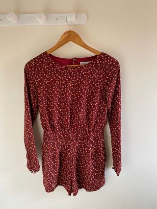 Mono floral de manga larga