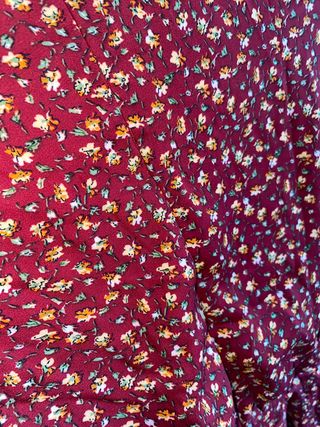 Mono floral de manga larga