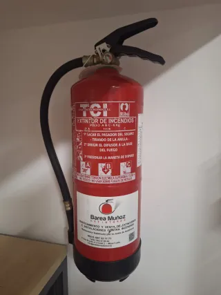 Extintor Polvo ABC 6 Kg TCI