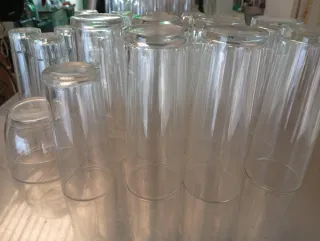 Vasos de cristal transparentes