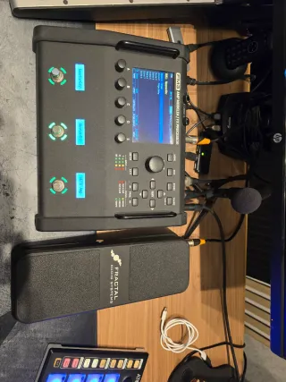 Fractal Audio FM3 + Pedal Expresión