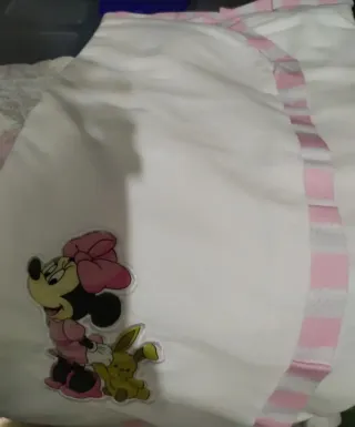 Juego completo de cuna Minnie Mouse y dos arrullos