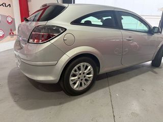 Opel Astra GTC Energy 1.7 CDTi 110 CV