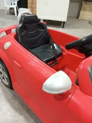 Coche de batería Audi TT RS Plus rojo