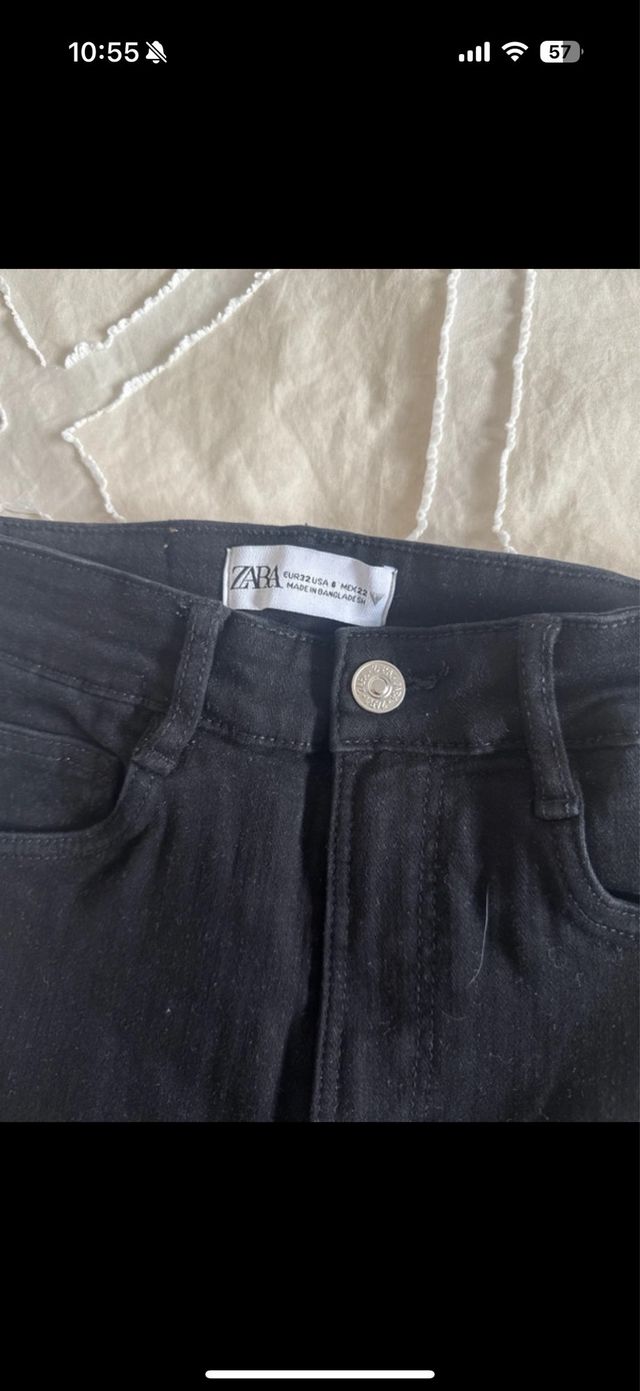 Pack vaqueros ZARA  dos negros y uno verde