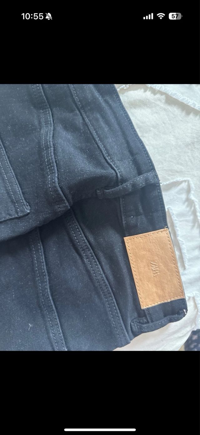 Pack vaqueros ZARA  dos negros y uno verde