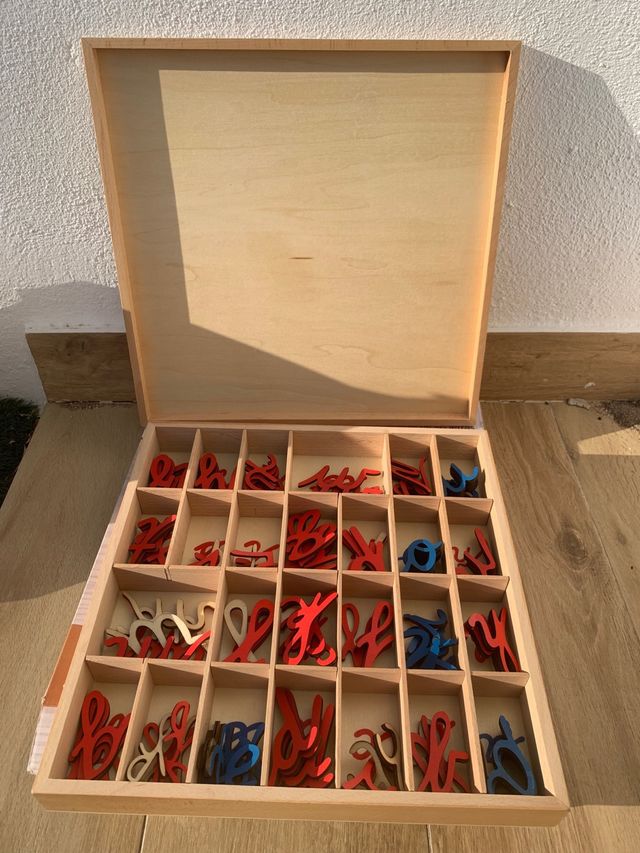 Alfabeto de Madera Mundo Diver