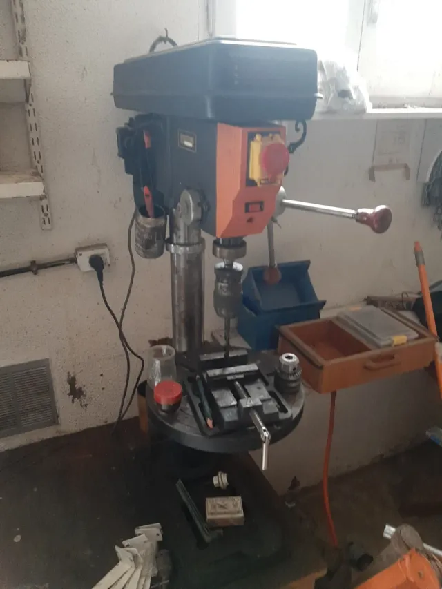 Taladro de columna 20 mm