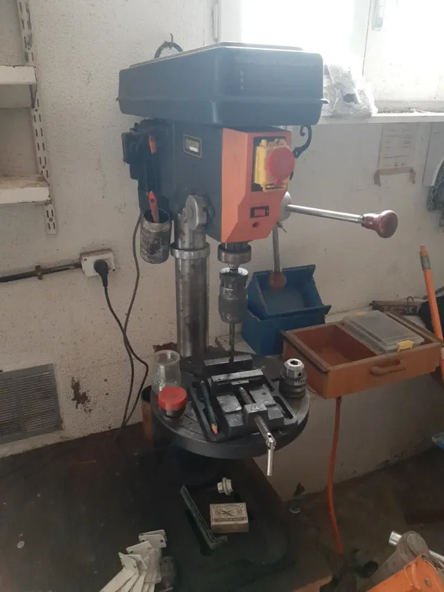 Taladro de columna 20 mm