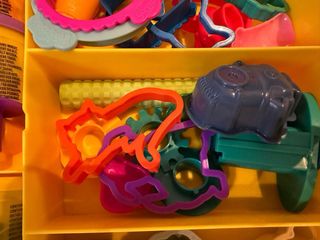 Play-Doh Set de Moldes y Estuche