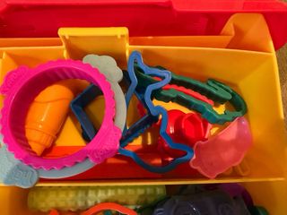 Play-Doh Set de Moldes y Estuche