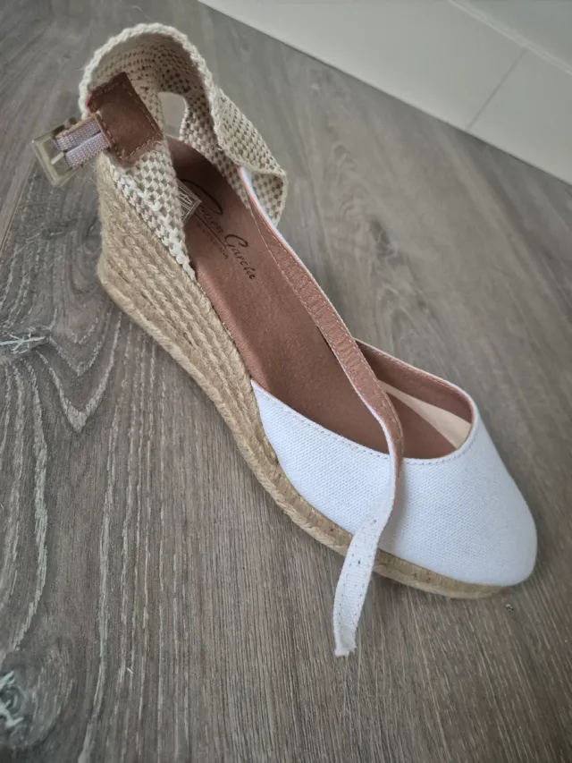 Alpargatas Carmen Garcia blancas