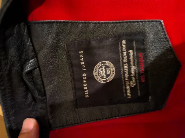 Chaqueta Cuero SELECTED HOMME Negra Roja