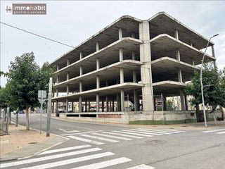 Edificio en venta en Alcarràs