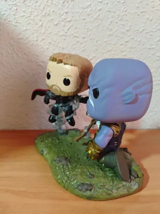 Funko Pop Thor y Thanos Marvel