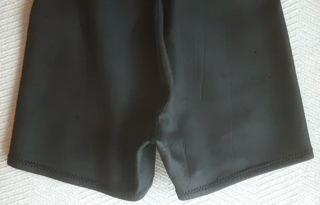 Neopreno corto / Shorty Tribord – Talla 40