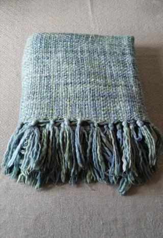 Manta decorativa sofá tonos verde /azul