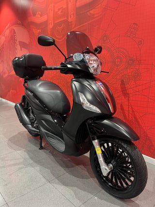 Piaggio Beverly 300 Negra